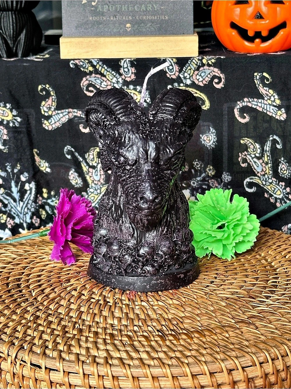 Witch’s Sacred Ram Candle – Black